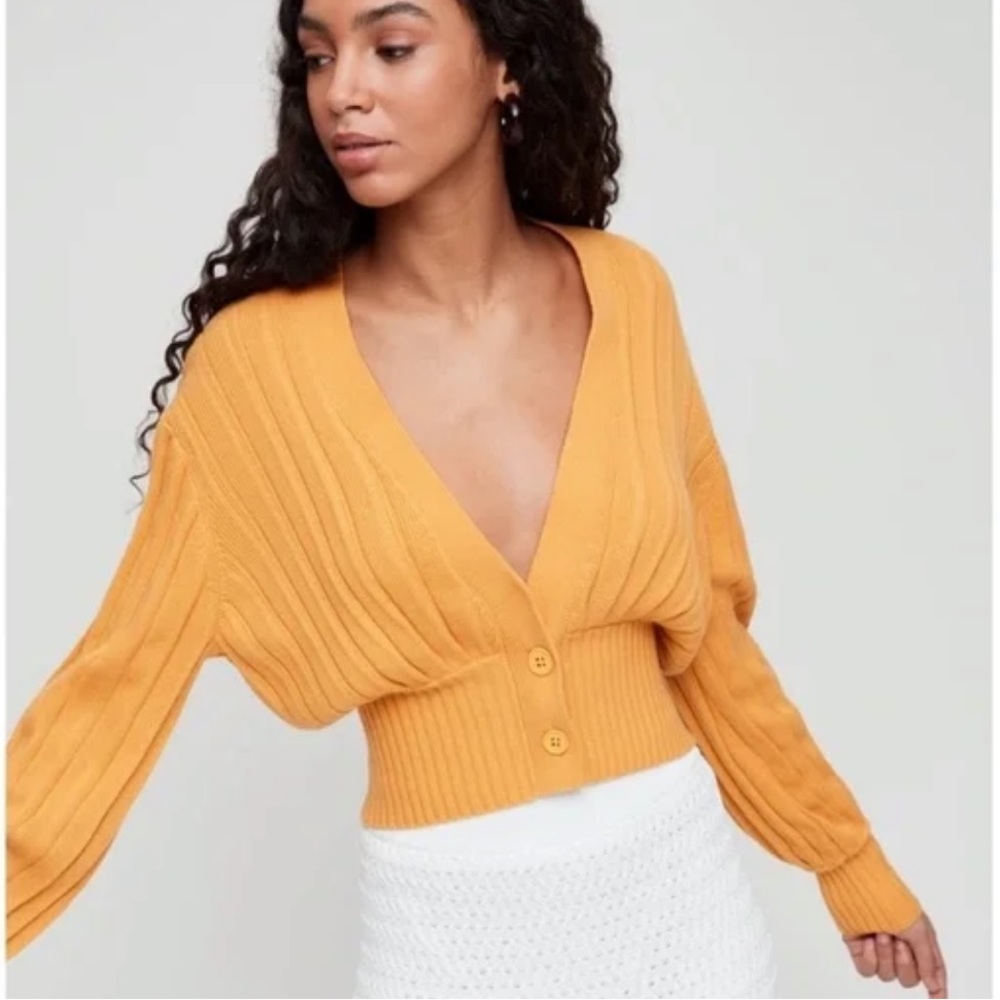 WILFRED Deep Plunge Thais Cardigan Yellow